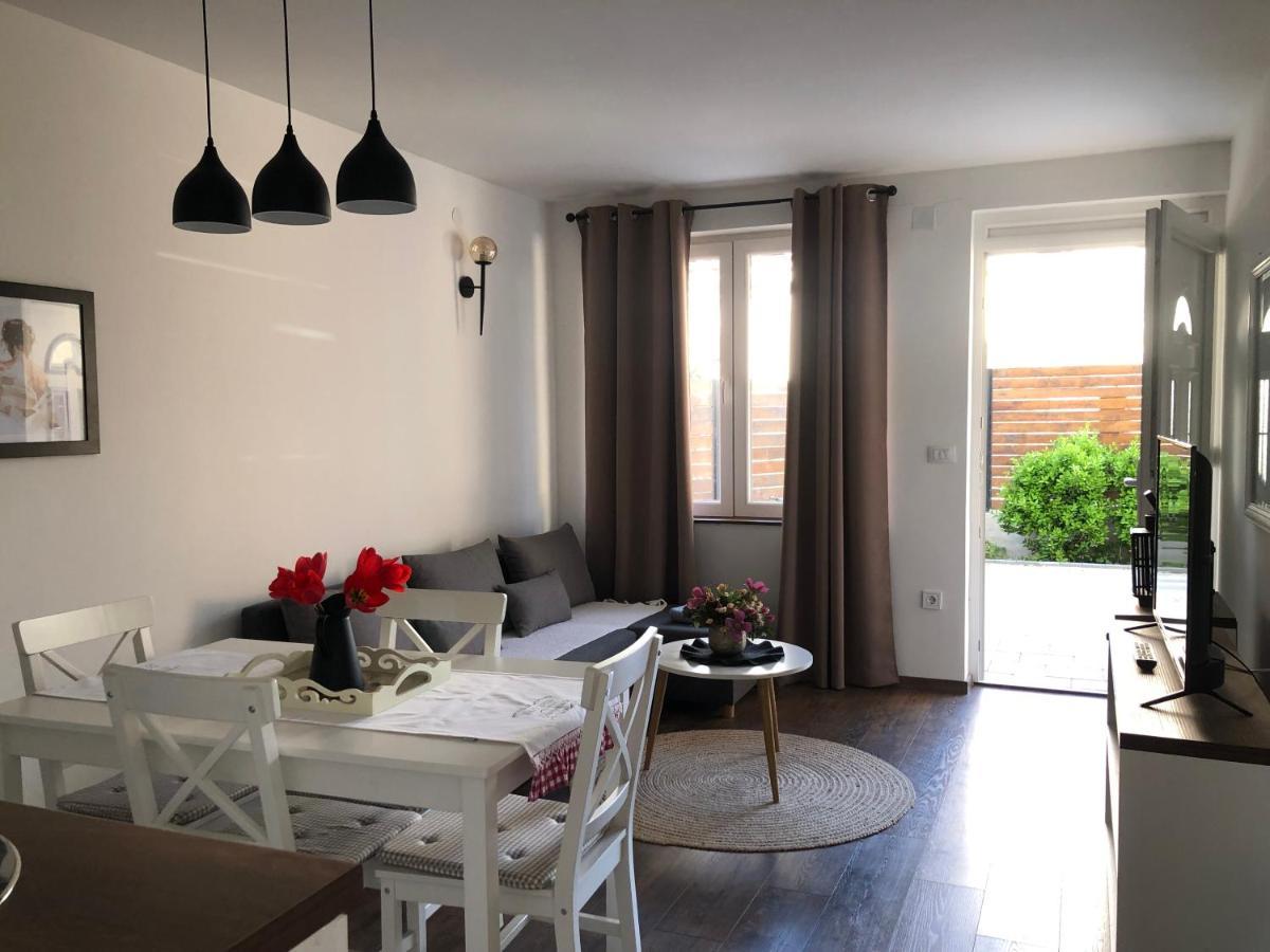 Apartments Zafira Ohrid Esterno foto