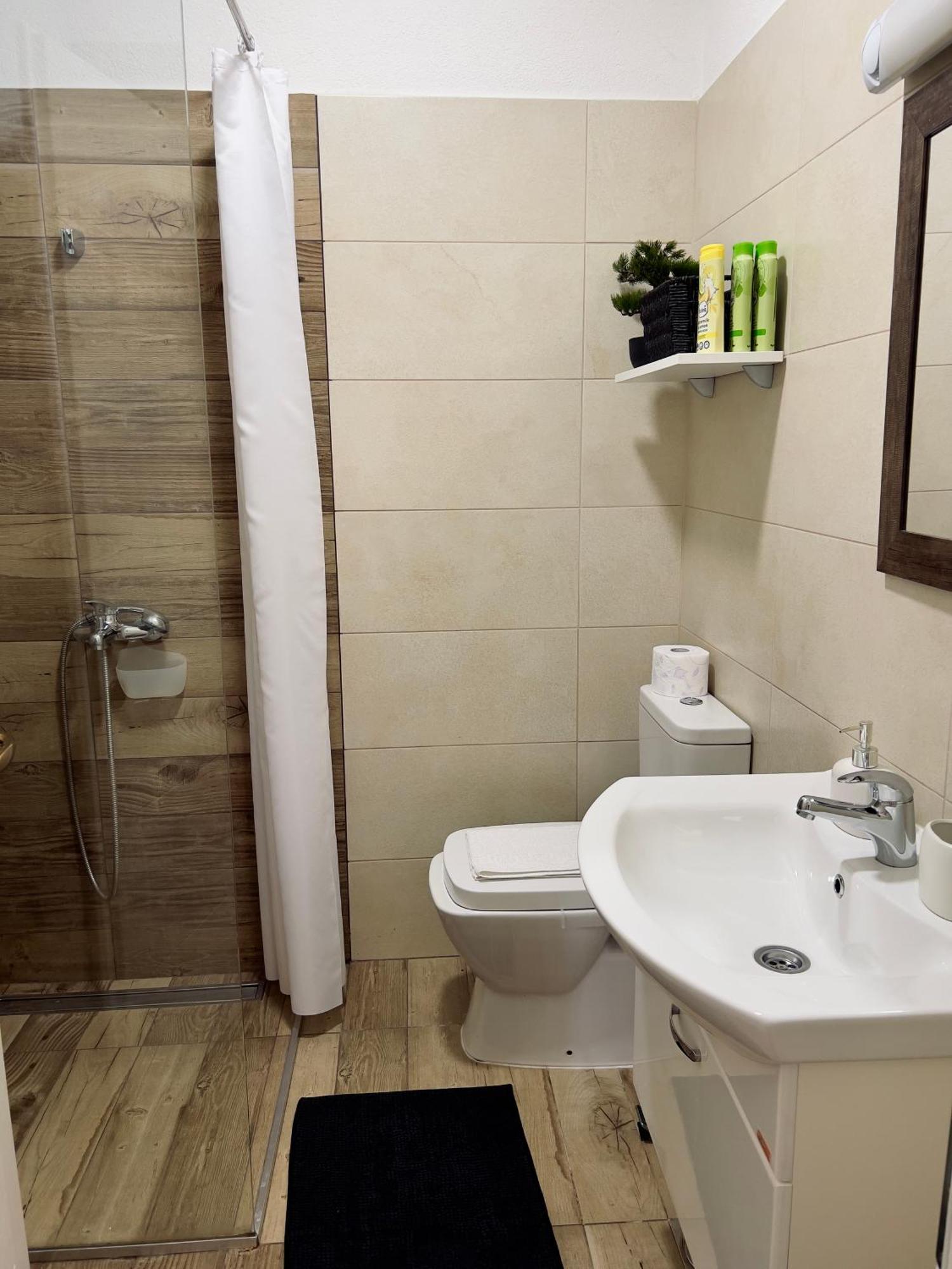 Apartments Zafira Ohrid Esterno foto